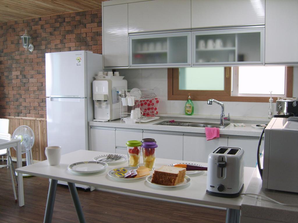 Hotel Be Road House Czedżu Zewnętrze zdjęcie