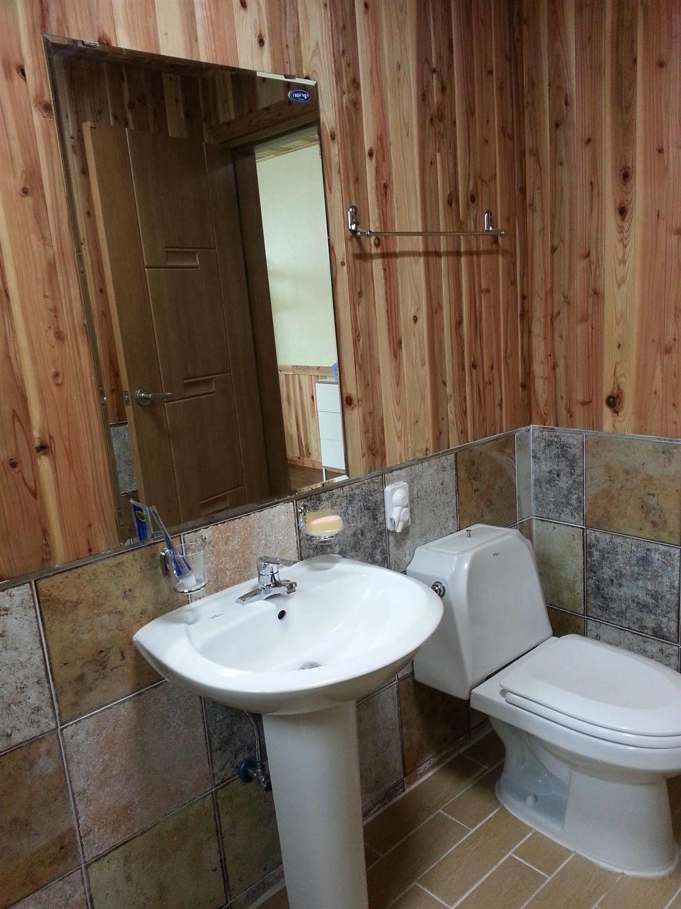 Hotel Be Road House Czedżu Zewnętrze zdjęcie