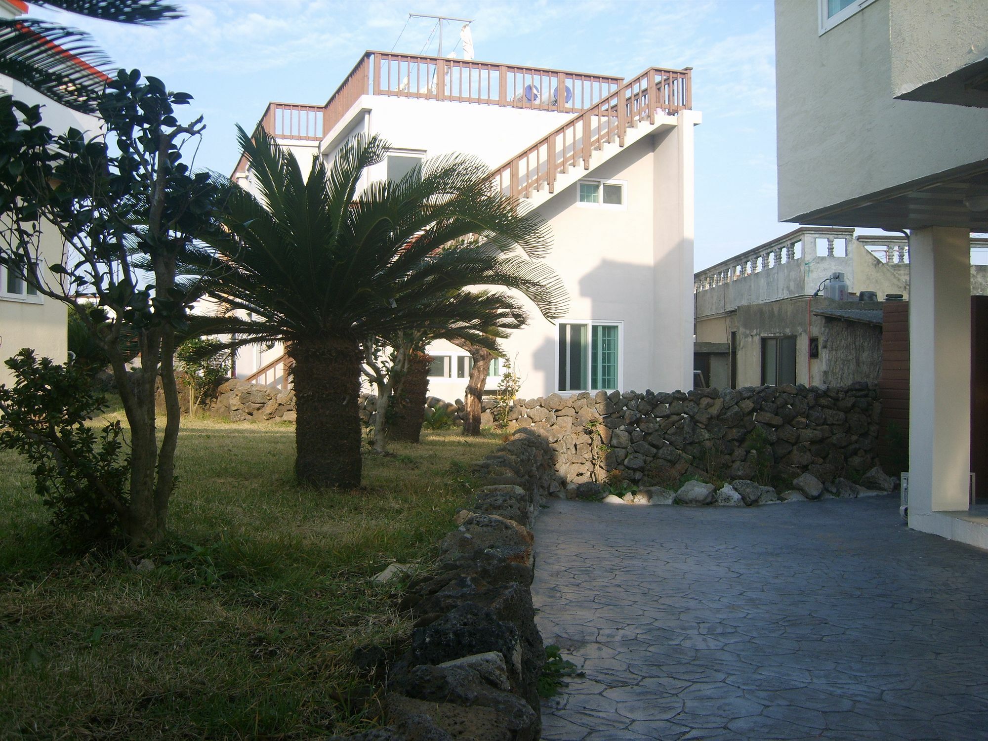 Hotel Be Road House Czedżu Zewnętrze zdjęcie